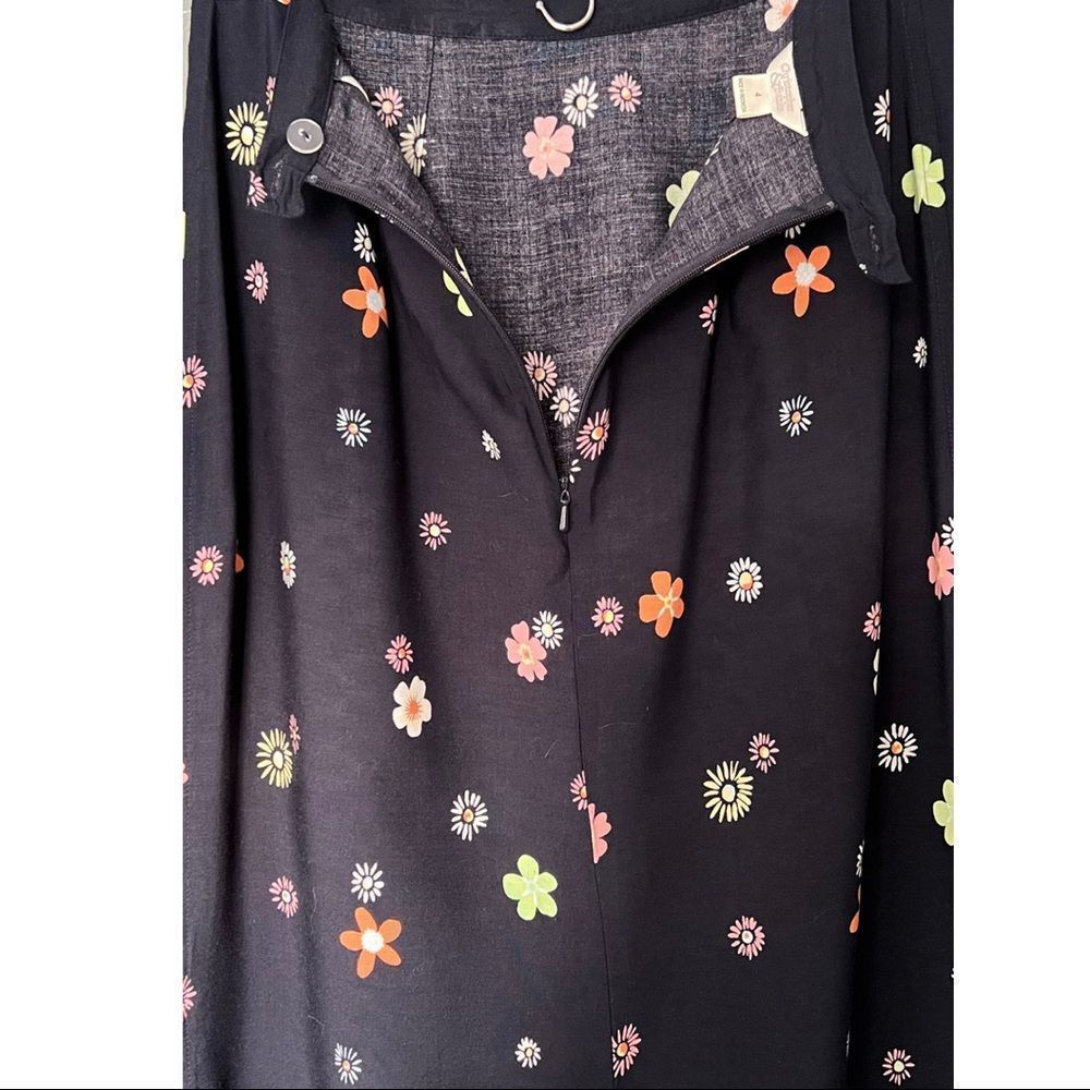 🌟VINTAGE🌟 Christopher&Banks Maxi Skirt with Side Slits And 60's Retro Flowers - Picture 5 of 16